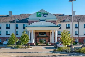 Photograph of Holiday Inn Express, Lafayette