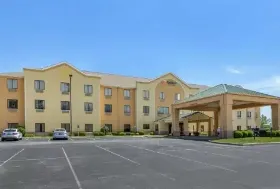 Photograph of Comfort Suites, Brownsburg