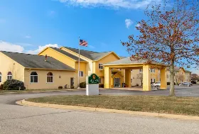 Photograph of La Quinta Inn & Suites, Frankfort