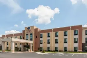 Photograph of Comfort Suites, Rensselaer