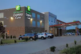 Photograph of Holiday Inn Express, Columbia City