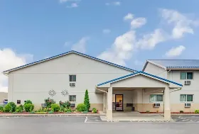 Photograph of Super 8, Indianapolis
