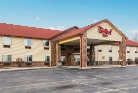 Photograph of Red Roof Inn, Auburn