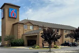 Photograph of Motel 6, Indianapolis