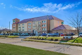 Photograph of La Quinta by Wyndham Indianapolis Airport Plainfield, Plainfield