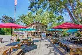 Photograph of Trading Post Canoe Rental, Howe