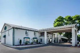 Photograph of Quality Inn, Des Moines