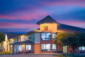 Photograph of Super 8, Toledo