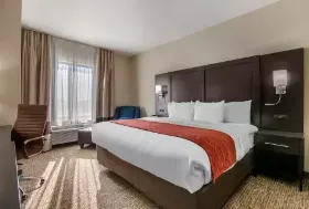 Photograph of Comfort Inn & Suites, Cedar Rapids