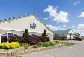 Photograph of Best Western Pioneer Inn, Grinnell