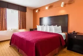 Photograph of Quality Inn, Ottumwa