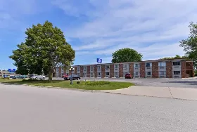 Photograph of Americas Best Value Inn, Clear Lake