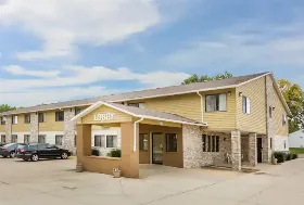 Photograph of Super 8, Estherville