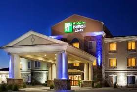 Photograph of Holiday Inn Express & Suites, Sioux Center