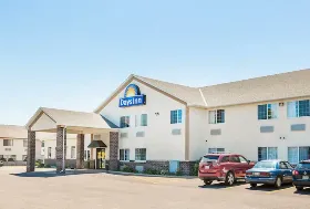Photograph of Days Inn, Spencer