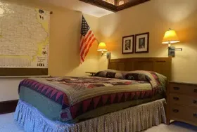 Photograph of Hotel Pattee, Perry