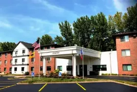Photograph of Heartland Inn, Coralville