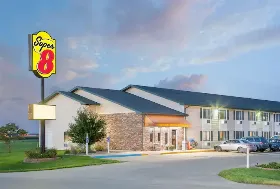 Photograph of Super 8, Mount Pleasant