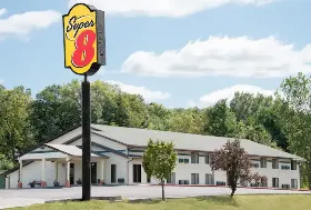 Photograph of Super 8, Algona