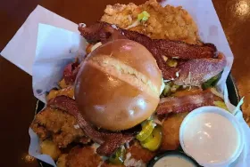 Photograph of Daisy’s Garage, Cedar Rapids