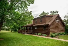 Photograph of Knotty Pine Guest House, Fort Atkinson