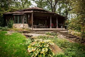 Photograph of Twin Springs Lodge, Decorah