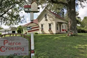 Photograph of Pierce Crossing Guesthouse, Malvern