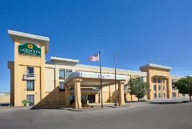 Photograph of La Quinta Inn & Suites, Salina