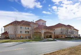Photograph of La Quinta Inn & Suites, Olathe