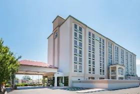 Photograph of Wyndham Garden, Wichita