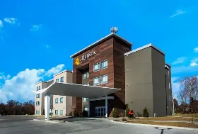 Photograph of La Quinta Inn & Suites, Pittsburg