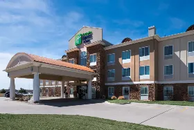 Photograph of Holiday Inn Express, Maize