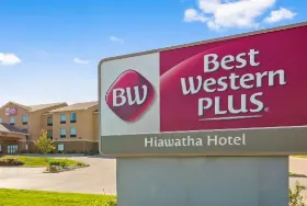 Photograph of Best Western Plus, Hiawatha