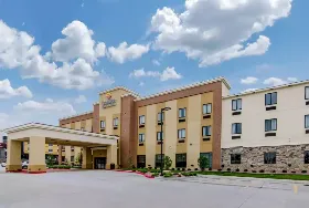 Photograph of Comfort Inn, Shawnee