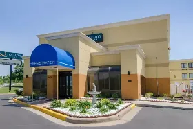 Photograph of Quality Inn, Merriam