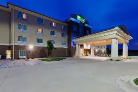 Photograph of Holiday Inn Express, Salina