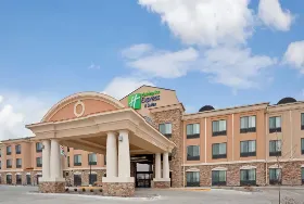Photograph of Holiday Inn Express, Hays
