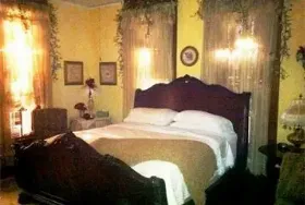 Photograph of Iron Gate Inn, Winfield