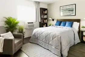Photograph of Home-Towne Suites Bowling Green, Bowling Green