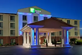 Photograph of Holiday Inn Express, Murray