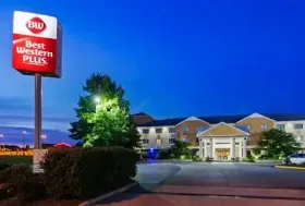 Photograph of Best Western Georgetown Corporate Center Hotel, Georgetown