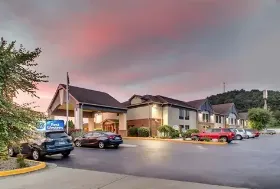 Photograph of Best Western Eagles Inn, Morehead