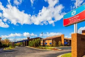 Photograph of SureStay Plus Hotel By Best Western Lexington,