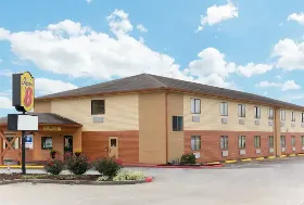 Photograph of Super 8, Richmond