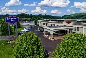 Photograph of Hampton Inn, Ashland