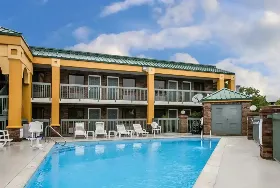 Photograph of Quality Inn, Franklin