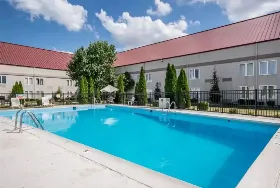 Photograph of Quality Inn, Elizabethtown