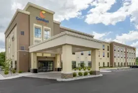 Photograph of Comfort Suites, Dry Ridge