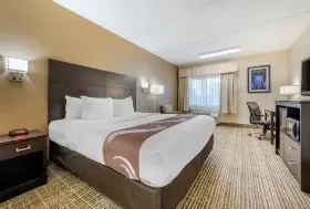 Photograph of Quality Inn, Louisville