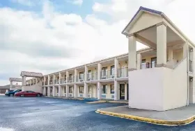 Photograph of Econo Lodge, Grayson